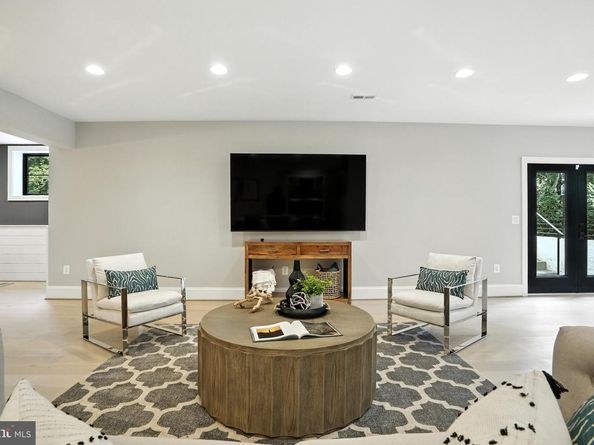 1321 Hunter Mill Road, Vienna VA 22182