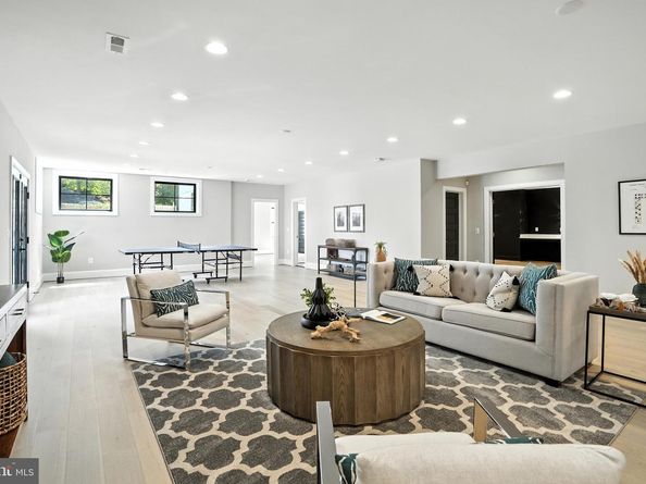 1321 Hunter Mill Road, Vienna VA 22182