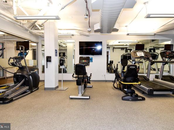 1250 S Washington Street 816, Alexandria VA 22314