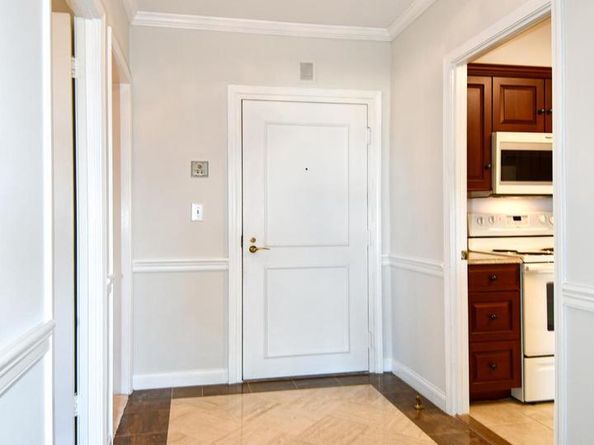 1250 S Washington Street 816, Alexandria VA 22314