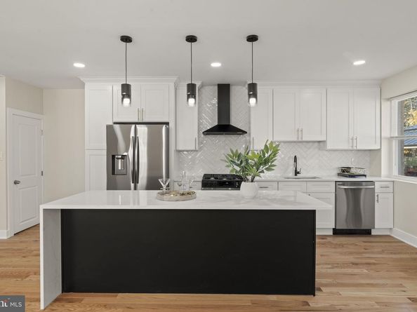 911 E Rittenhouse Street, Philadelphia PA 19138