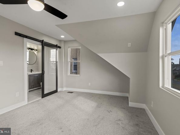 911 E Rittenhouse Street, Philadelphia PA 19138