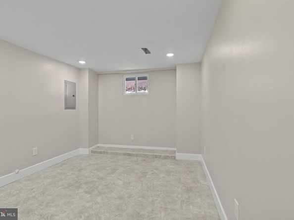 911 E Rittenhouse Street, Philadelphia PA 19138