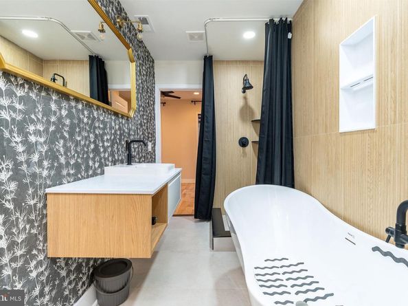 2057 Watkins Street, Philadelphia PA 19145