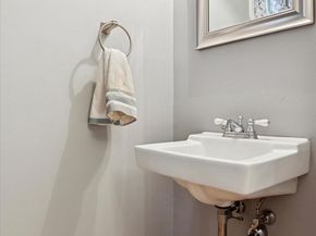 631 Whittier Drive, Warminster PA 18974