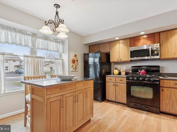 631 Whittier Drive, Warminster PA 18974