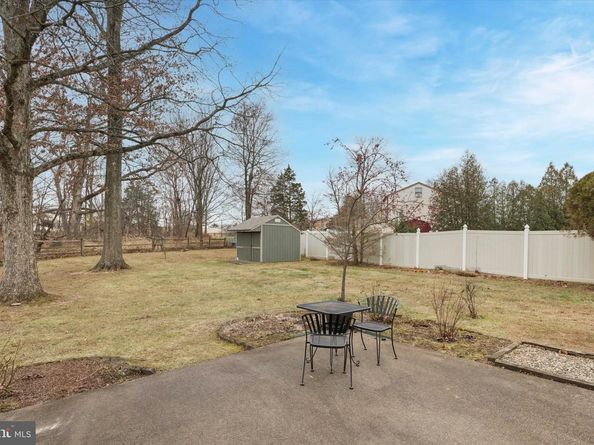 631 Whittier Drive, Warminster PA 18974