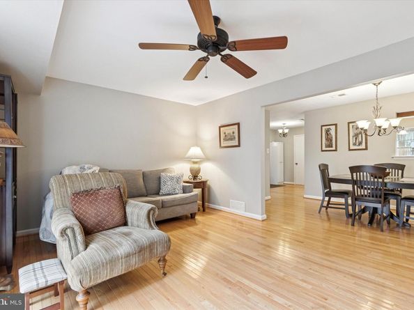 631 Whittier Drive, Warminster PA 18974