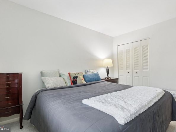 631 Whittier Drive, Warminster PA 18974