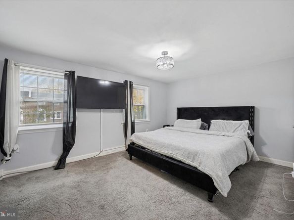 71 S Brighton Avenue, Upper Darby PA 19082