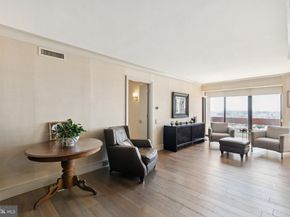 1326 Spruce Street 30023004, Philadelphia PA 19107