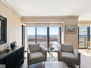 1326 Spruce Street 30023004, Philadelphia PA 19107