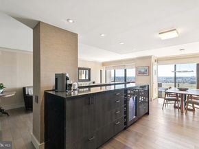 1326 Spruce Street 30023004, Philadelphia PA 19107