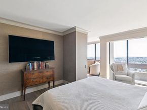 1326 Spruce Street 30023004, Philadelphia PA 19107