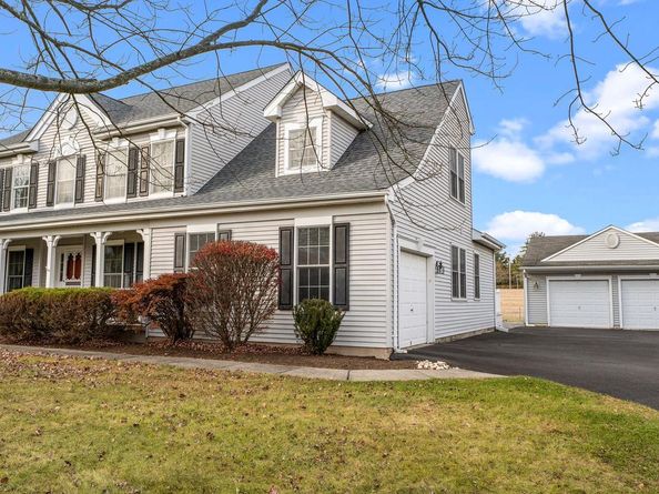 1485 Merrick Road, Yardley PA 19067