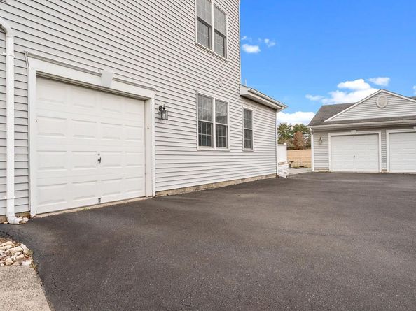 1485 Merrick Road, Yardley PA 19067