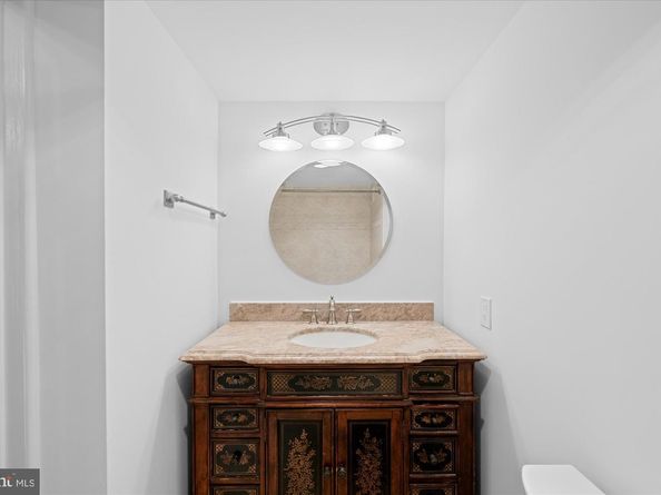 5500 Friendship Boulevard 2114N, Chevy Chase MD 20815