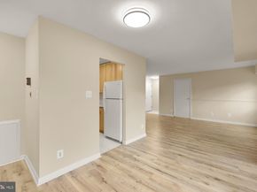 2911 Charing Cross Road 16, Falls Church VA 22042