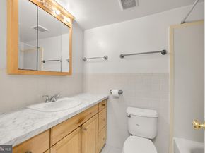 2911 Charing Cross Road 16, Falls Church VA 22042