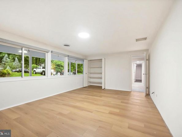 7614 Hamilton Spring Road, Bethesda MD 20817