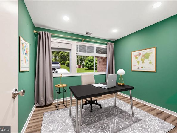 7614 Hamilton Spring Road, Bethesda MD 20817