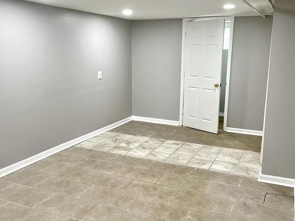 565 E Nelson Avenue, Alexandria VA 22301