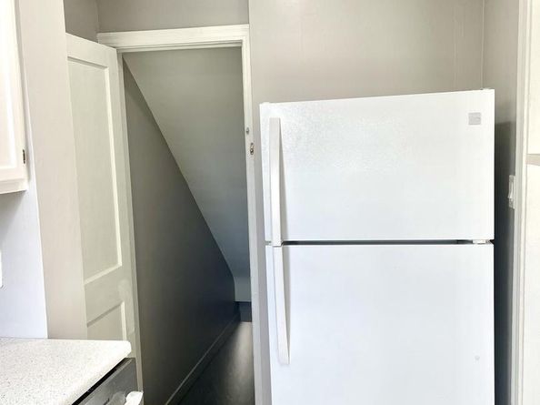 565 E Nelson Avenue, Alexandria VA 22301