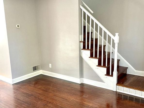 565 E Nelson Avenue, Alexandria VA 22301