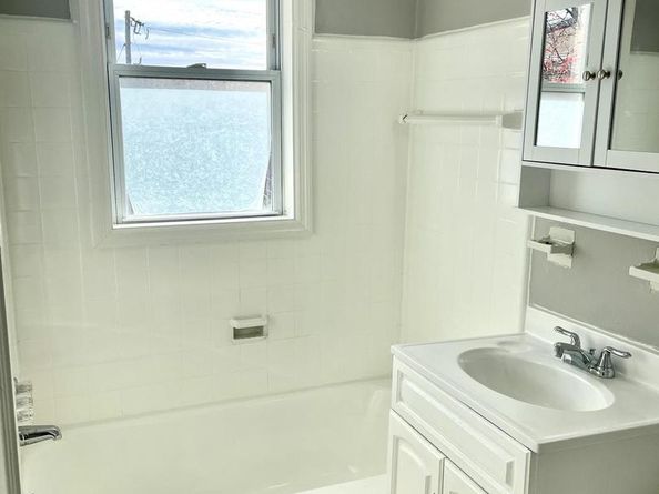 565 E Nelson Avenue, Alexandria VA 22301