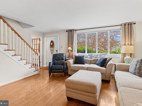 603 Orchard Way, Hatboro PA 19040