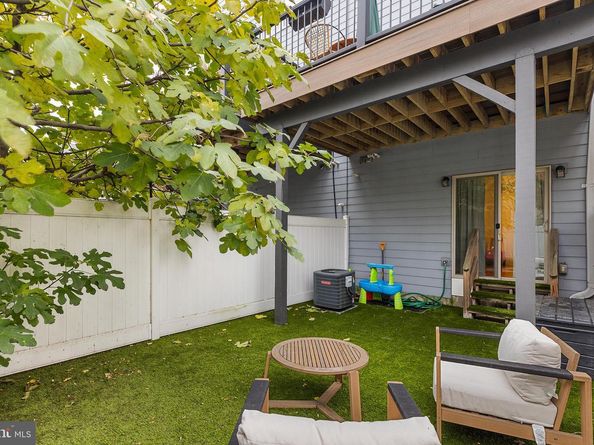 1323 Crease Street, Philadelphia PA 19125