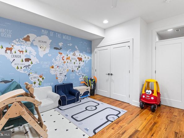 1323 Crease Street, Philadelphia PA 19125