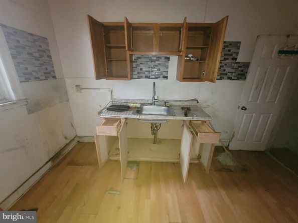 828 E Cornwall Street, Philadelphia PA 19134