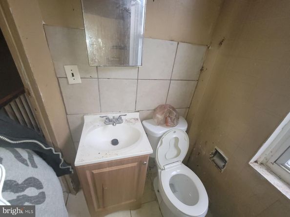 828 E Cornwall Street, Philadelphia PA 19134