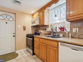 9208 Exeter Road, Philadelphia PA 19114