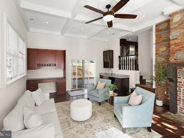 4211 Downing Street, Annandale VA 22003