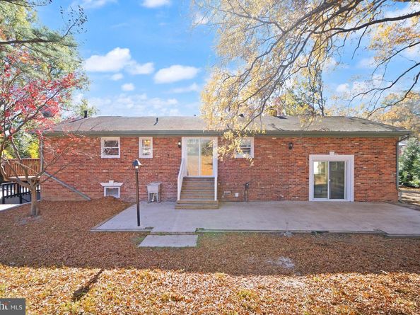 4211 Downing Street, Annandale VA 22003