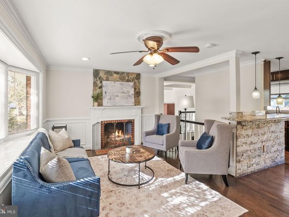 4211 Downing Street, Annandale VA 22003