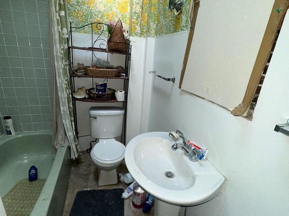 1942 N Hollywood Street, Philadelphia PA 19121