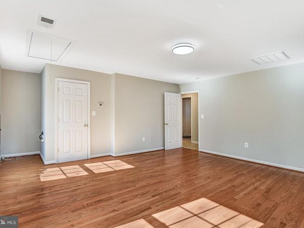 9720 Five Oaks Road, Fairfax VA 22031