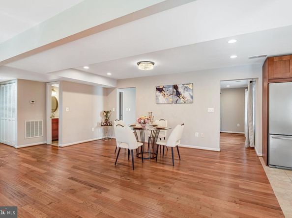 9720 Five Oaks Road, Fairfax VA 22031