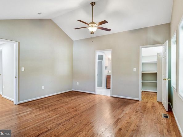 9720 Five Oaks Road, Fairfax VA 22031