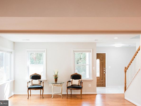 9720 Five Oaks Road, Fairfax VA 22031