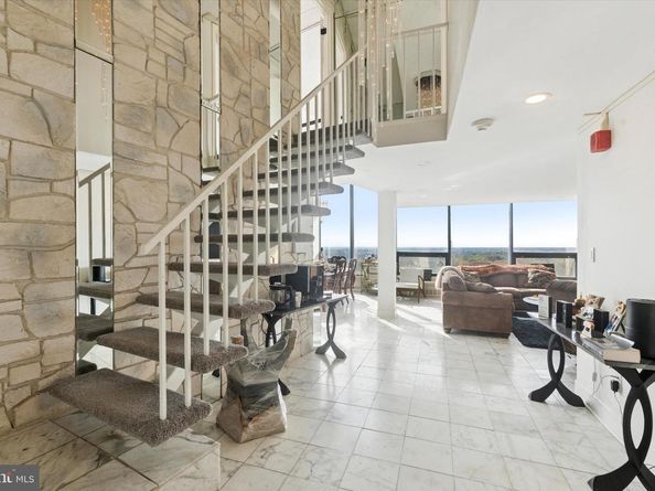 3900 Ford Road 23B, Philadelphia PA 19131