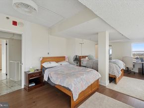 3900 Ford Road 23B, Philadelphia PA 19131