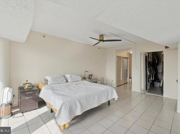 3900 Ford Road 23B, Philadelphia PA 19131