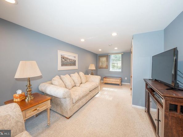 801 Penn Avenue, Drexel Hill PA 19026