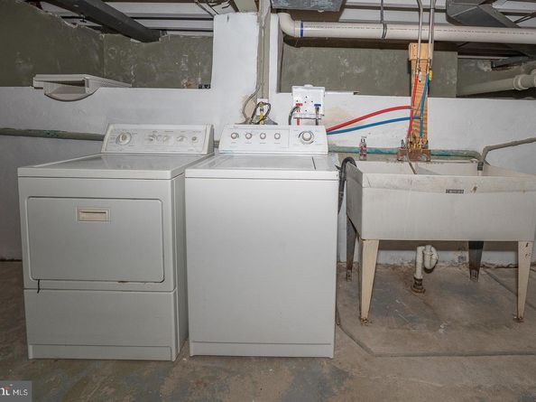 801 Penn Avenue, Drexel Hill PA 19026