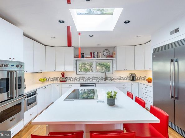 104 E Bells Mill Road, Philadelphia PA 19118