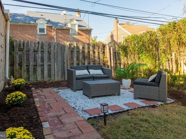 257 W Greenwood Avenue, Lansdowne PA 19050